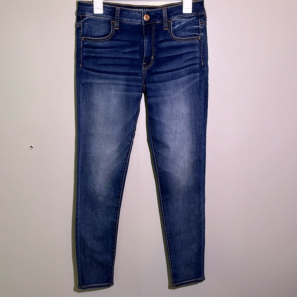 Women’s Size 10 Skinny Legged American Eagle Jeggings
